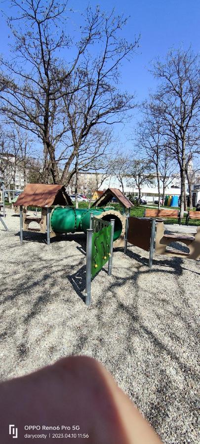 Central City Bacău Exteriör bild