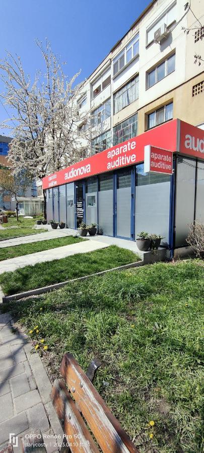 Central City Bacău Exteriör bild